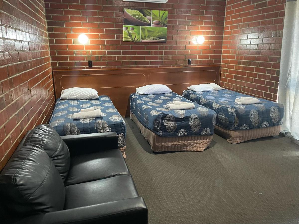 Pavlos Motel Ingle Farm Εξωτερικό φωτογραφία